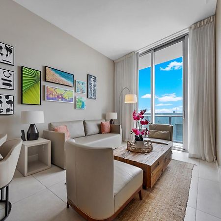 Wake Up To The Sound Of Waves In A Stylish Condo In A Luxury Resort 好莱坞 外观 照片