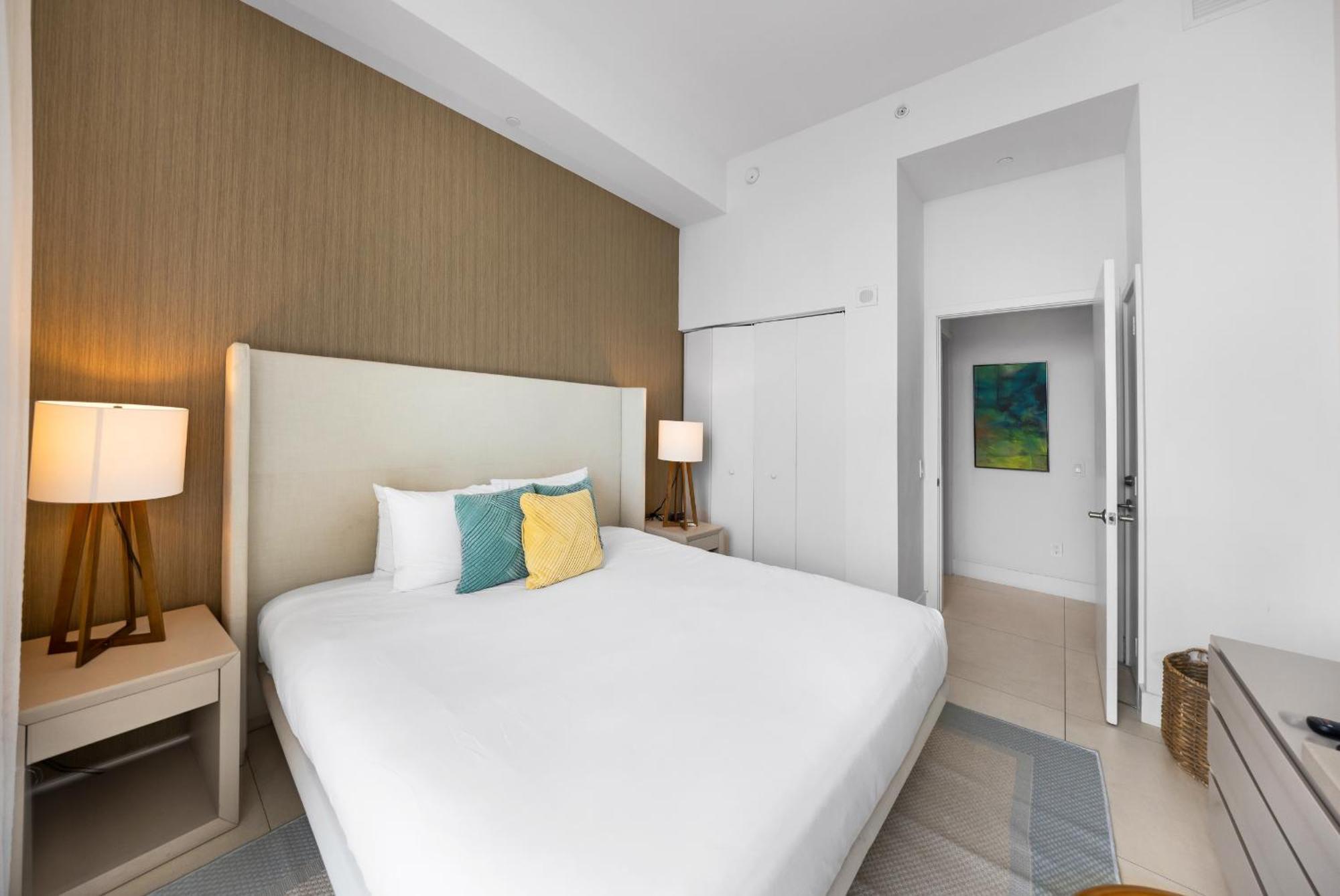 Wake Up To The Sound Of Waves In A Stylish Condo In A Luxury Resort 好莱坞 外观 照片