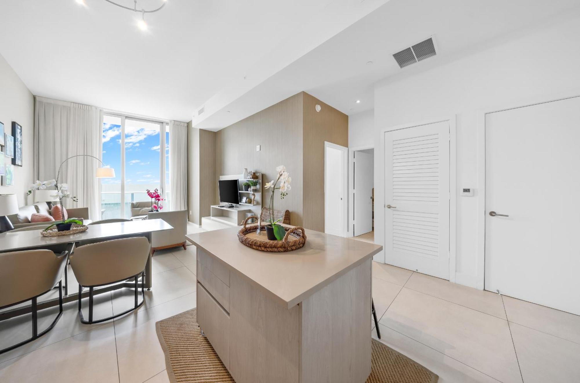 Wake Up To The Sound Of Waves In A Stylish Condo In A Luxury Resort 好莱坞 外观 照片