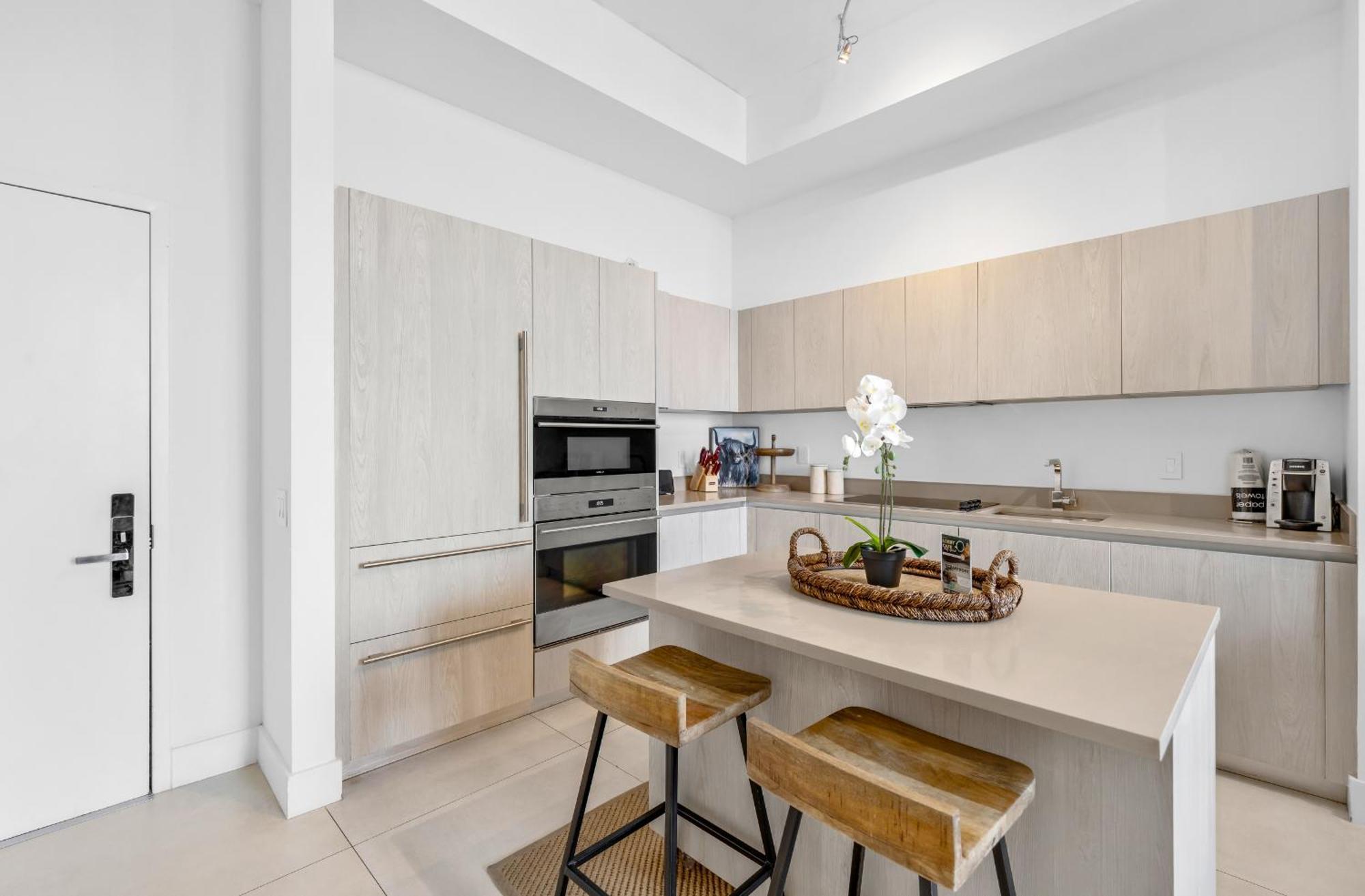 Wake Up To The Sound Of Waves In A Stylish Condo In A Luxury Resort 好莱坞 外观 照片